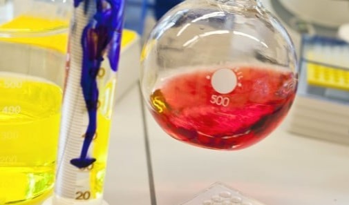光学腔体技术突破实现可调谐光子晶体激光器
