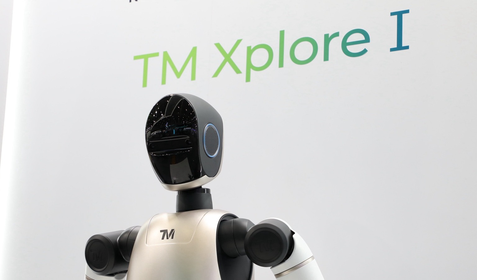 Techman Robot debuts its first humanoid, TM Xplore I, on the global stage