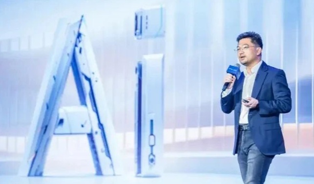 AI+汽车融合成潮流，小鹏汽车有何新布局？