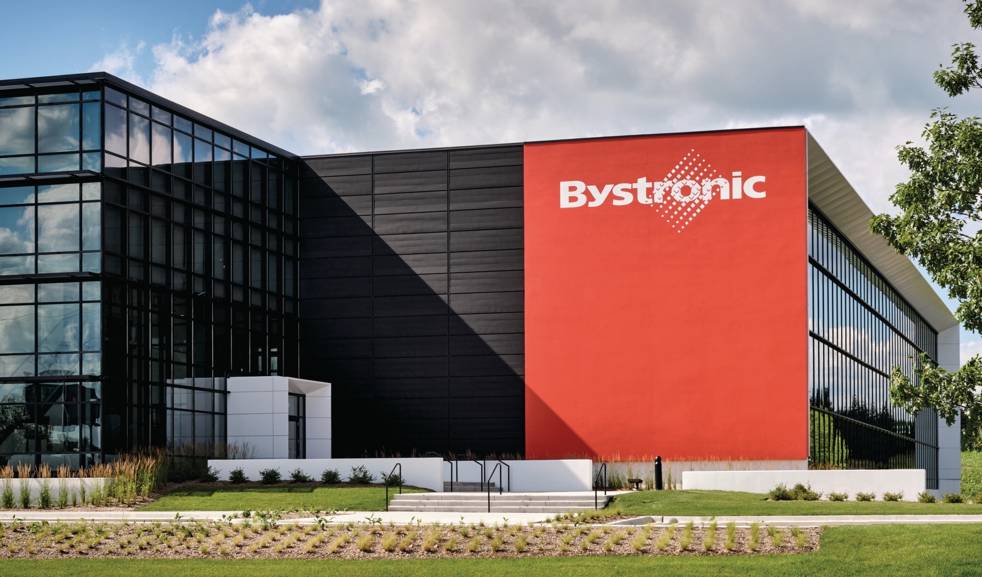 瑞士百超收购Coherent高意“材料加工工具”业务，打通宏微观全场景激光加工解决方案