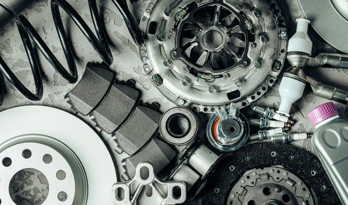 汽车和汽车零部件行业2026年投资策略:东升西落,聚焦AI+机器人