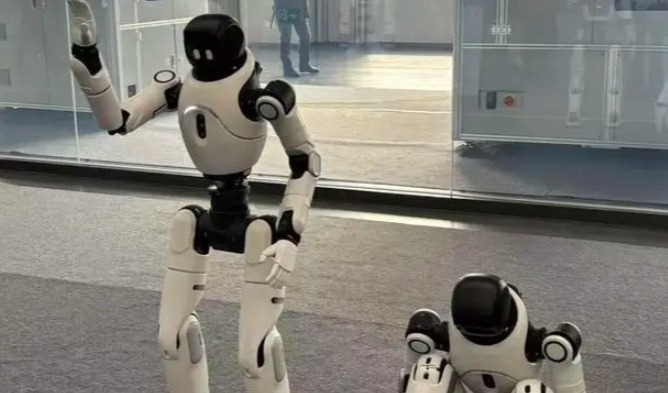 年产50万台具身机器人!蓝思智能机器人新基地投产