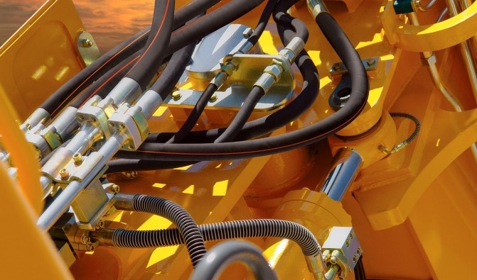 大陆集团康迪泰克柔易液压软管全新上市，赋能工程机械高效运行