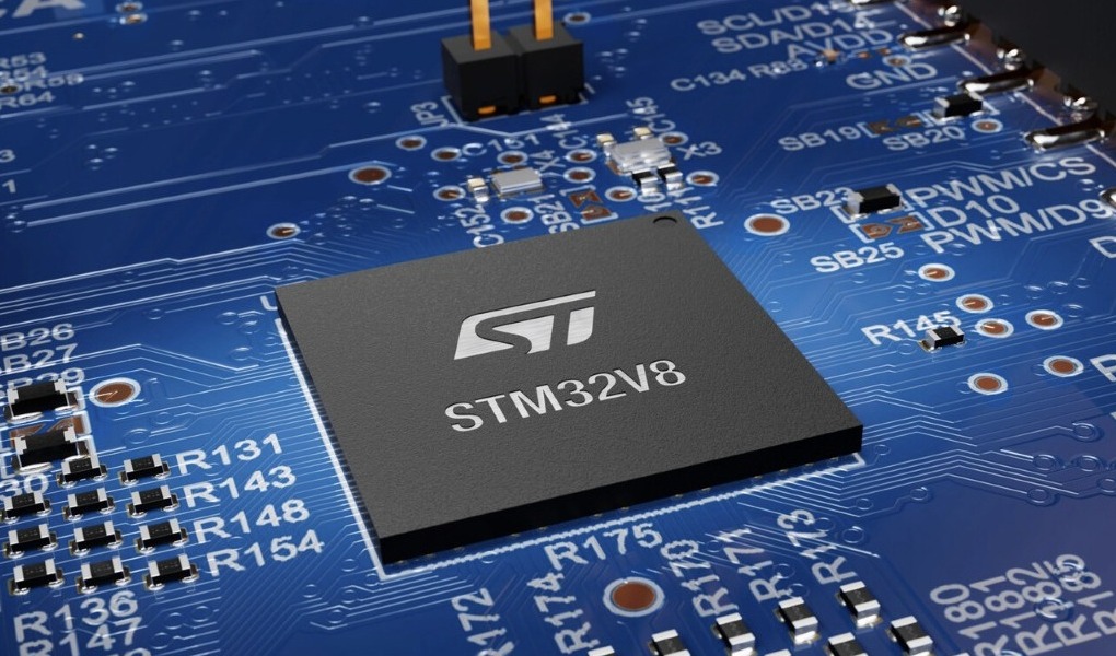 意法半导体推出业界首款面向高性能应用的18纳米微控制器