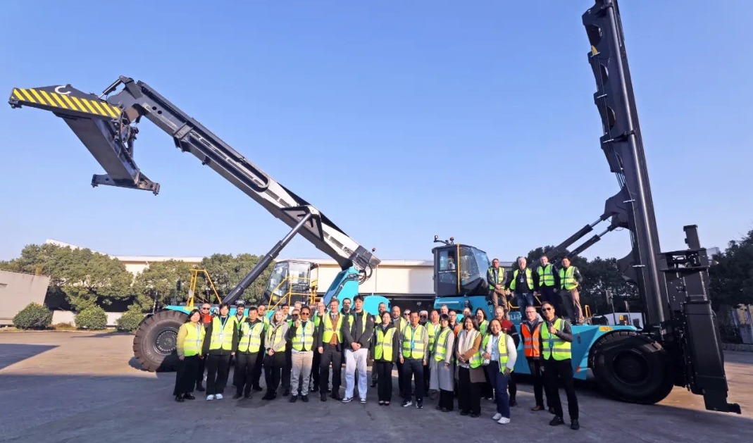 升级电动产品矩阵,科尼全新电动正面吊重磅发布!