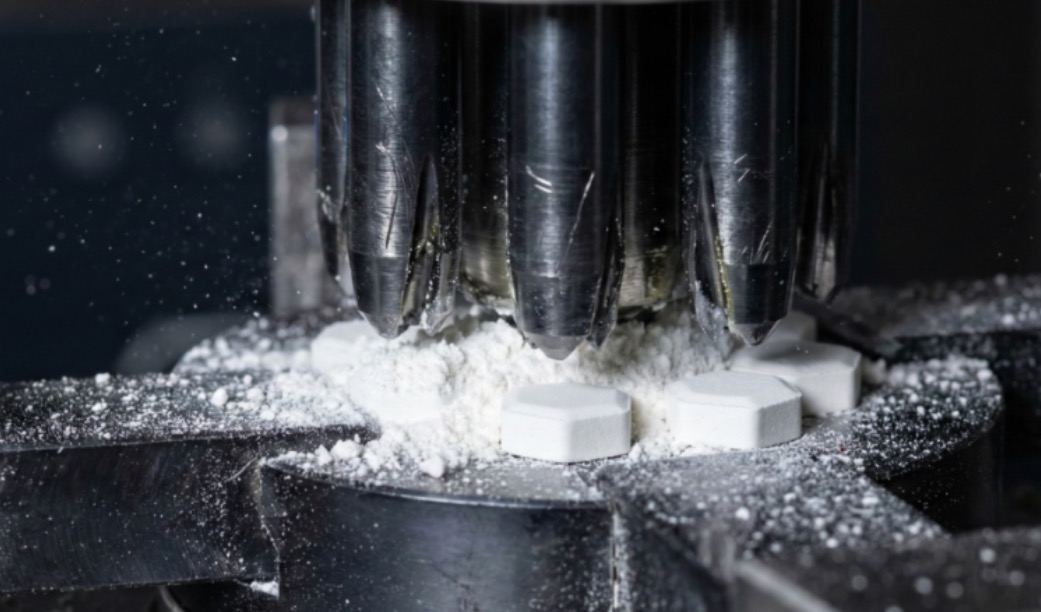 2026年片剂压片技术走向：材料、自动化、智能制造