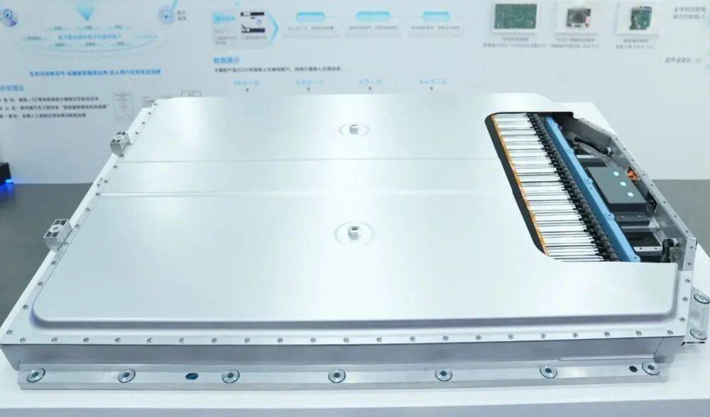 巴斯夫携手卫蓝新能源发布新一代固态电池包 加速新能源存储技术革新