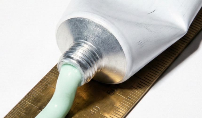 牙膏法规进入深水区，备案人如何守住合规底线？｜专访狮王刘婧