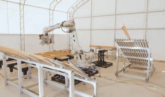 携手Cosmic，ABB机器人微型工厂重建洛杉矶火灾社区