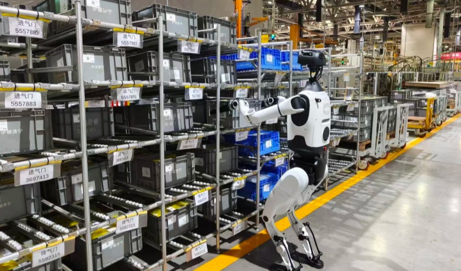 2026年将迎B端规模化交付潮，人形机器人加速从“能动”走向“能用、好用、量产”