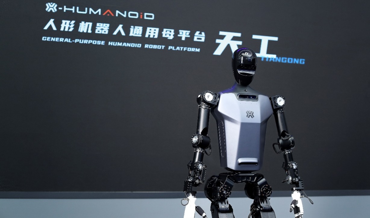 2026人形机器人产业展望:10万级量产将至 商业化元年开启