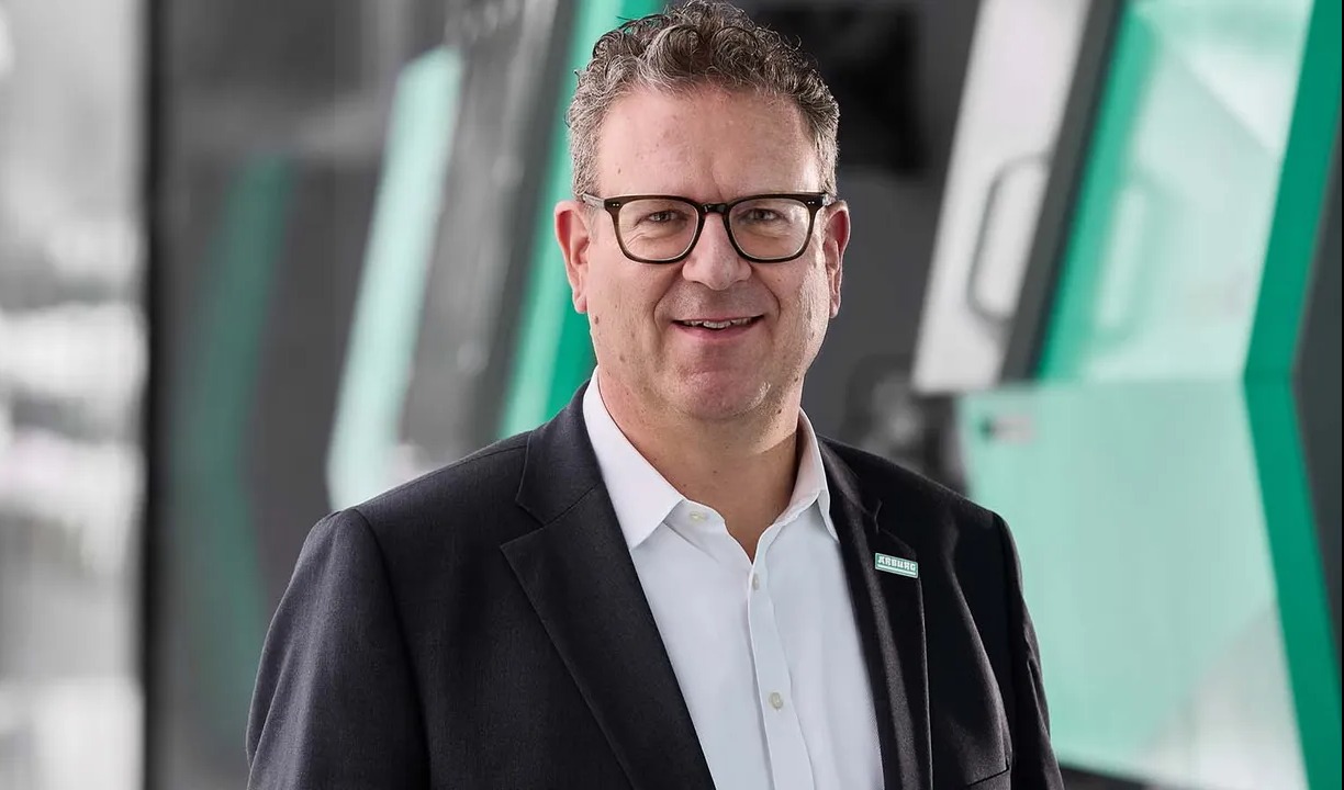 阿博格任命新任首席执行官