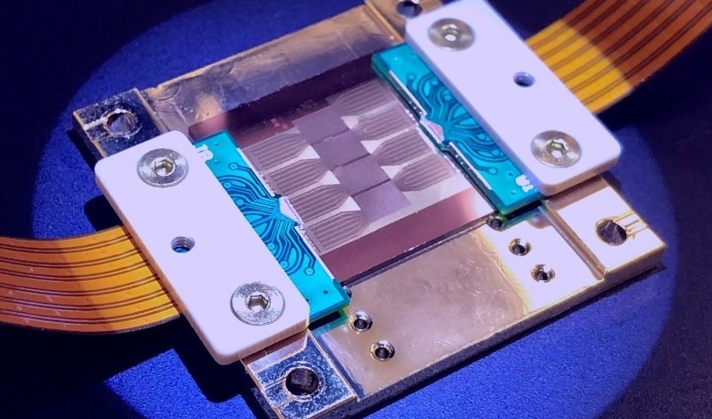 五年内或交付可扩展量子计算机，Photonic再获融资押注“硅色心”技术