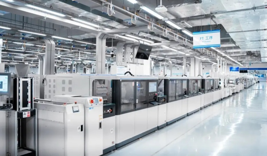 中国“智造”加速：荣耀智能工厂打造智能制造新范式