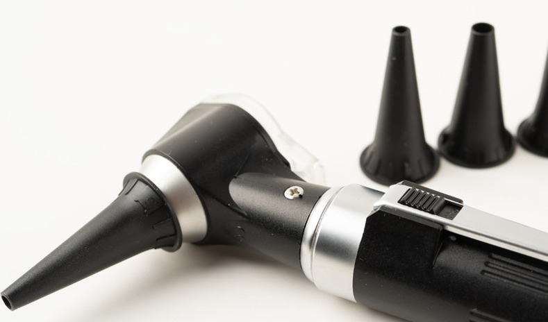 Otoscope device components made with medical-grade TPE