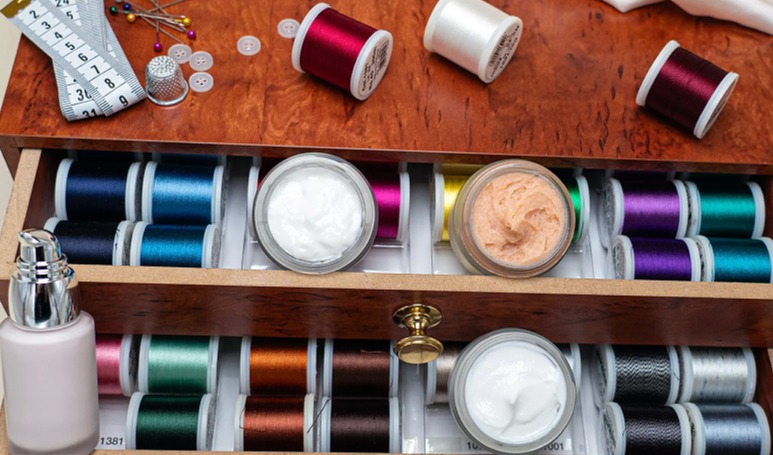 嘉法狮推出高定面料质感系列化妆品，呈现感官时装秀