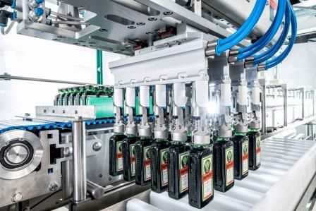 利口酒品牌Jägermeister投资自动化，引进全新无薄膜外包装
