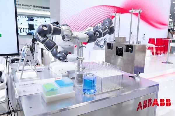 IAS 2020 | ABB：推出速度更快、功能更强、适用狭小空间的IRB 1300小型机器人