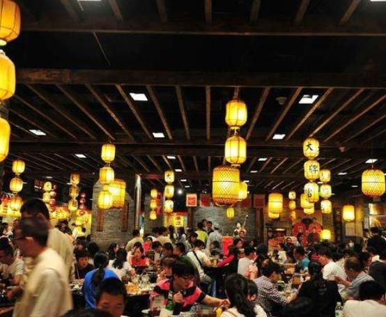 10月餐饮收入增速年内首次转正