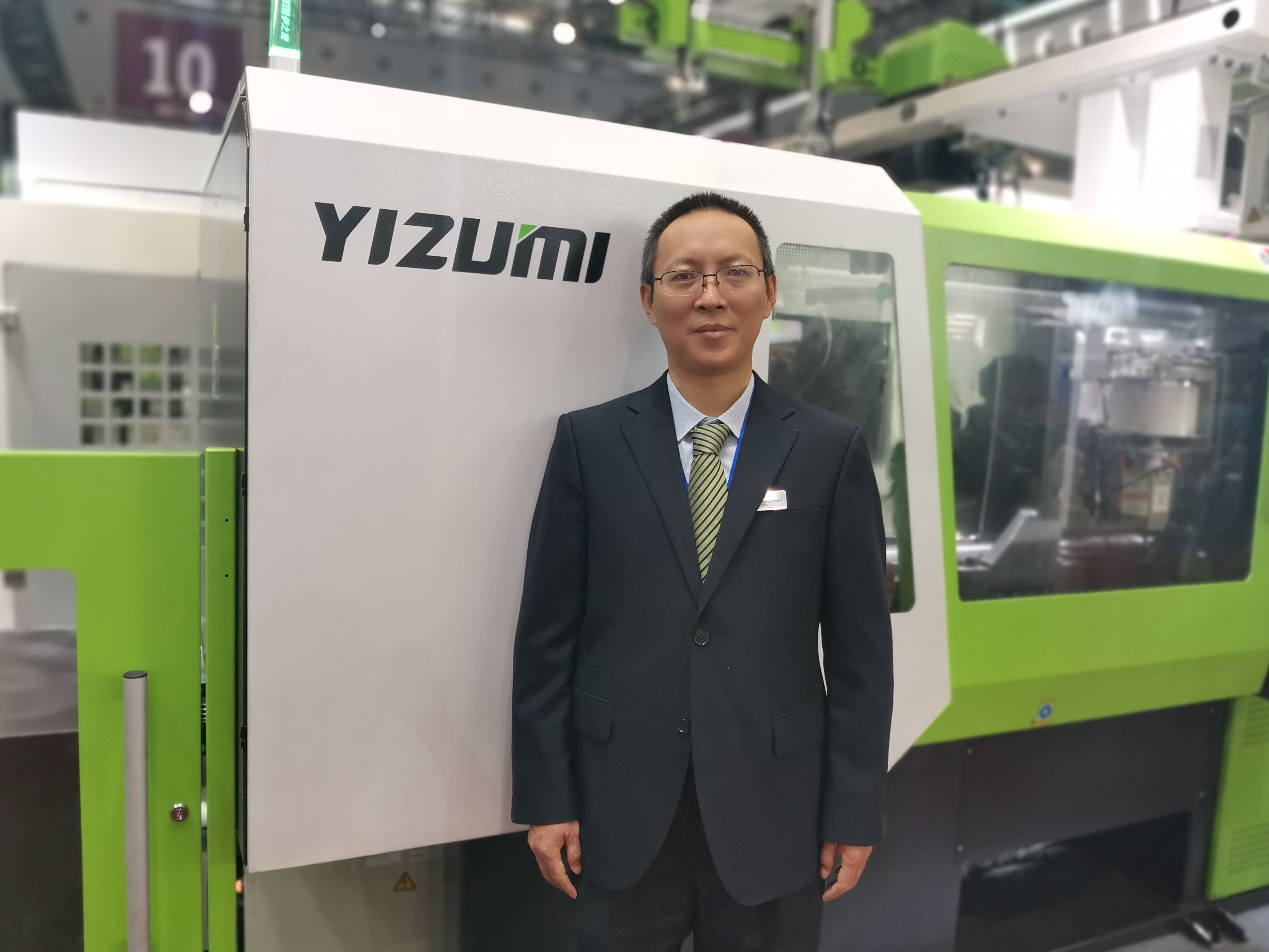 DMP2020现场报道丨 伊之密大吨位电动注塑机升级上市