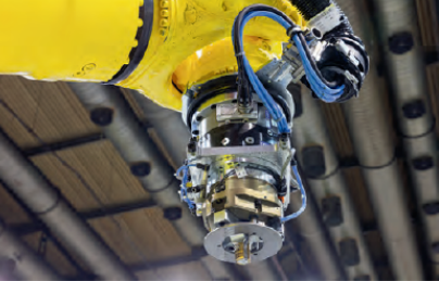 案例 | 2台5轴+1台机器人就能让生产力提高4倍？