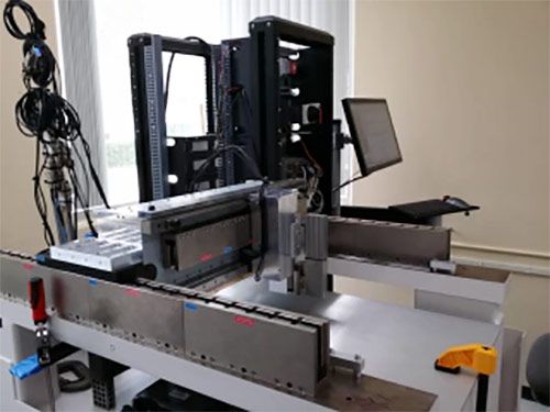 ELMO助力双头龙门式的高精度点胶机