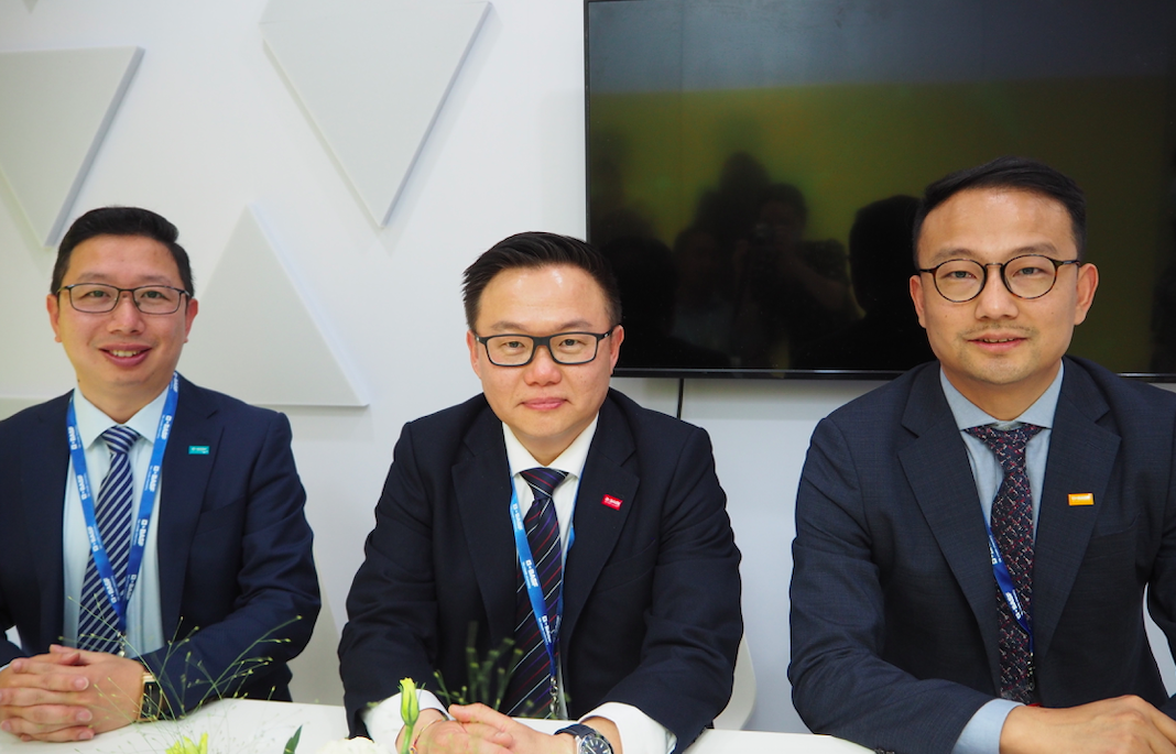 碳排放压力之下,燃料电池和汽车后备箱盖板炫出材料黑科技