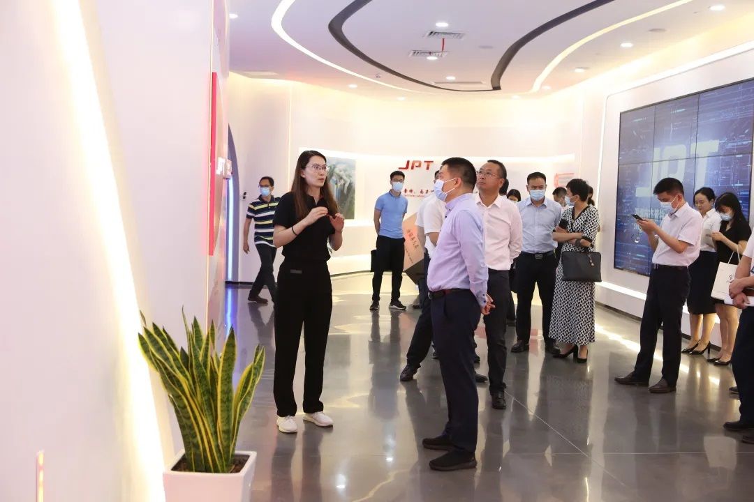 深圳市龙华区政府主要领导调研杰普特