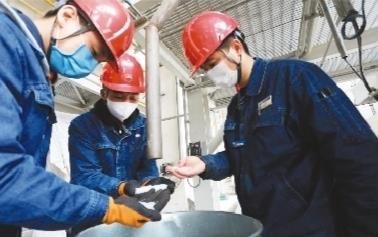 抚顺石化研发高端专用瓶盖料 填补国内瓶盖料产品领域的空白