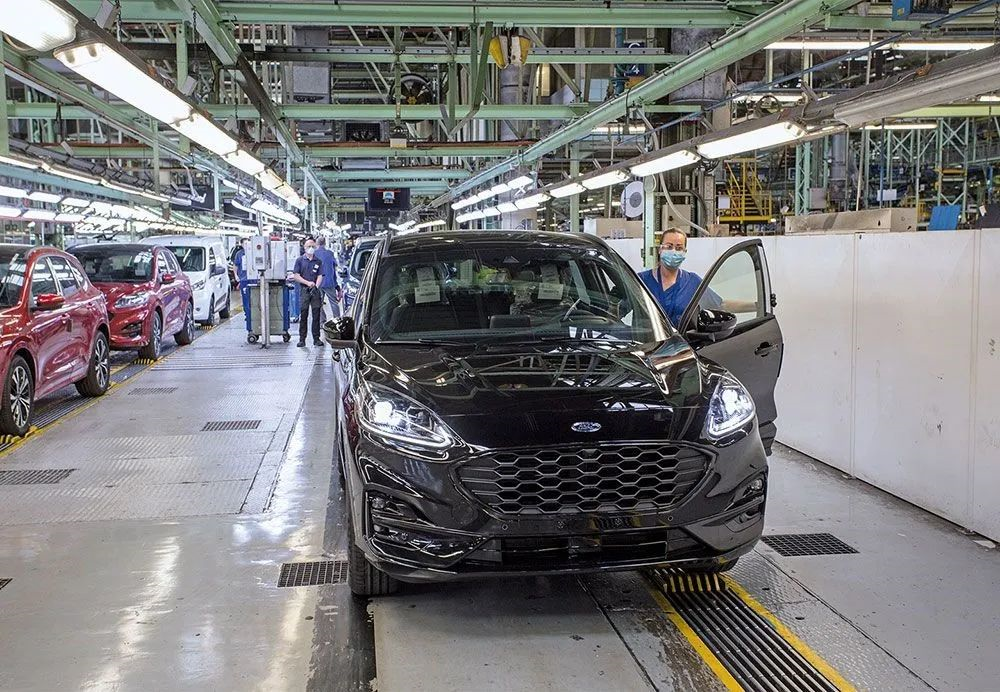 纤薄无线充电技术为汽车与智能手机的融合提供支持