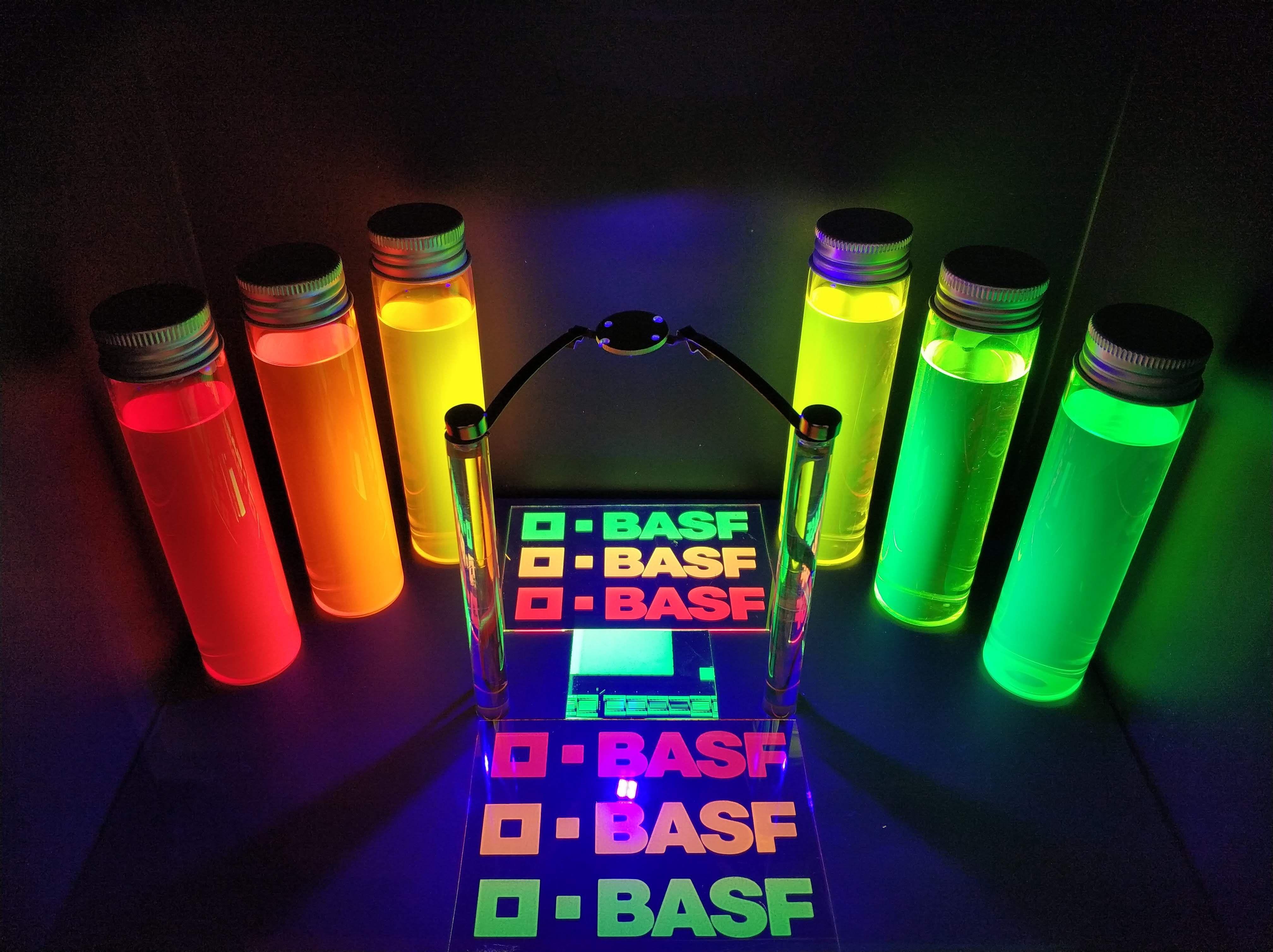 巴斯夫最新推出QDYESTM 有机色转膜创新材料,助力提供广色域显示屏的可持续解决方案