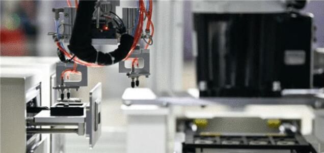 中国将用激光“撕裂”真空