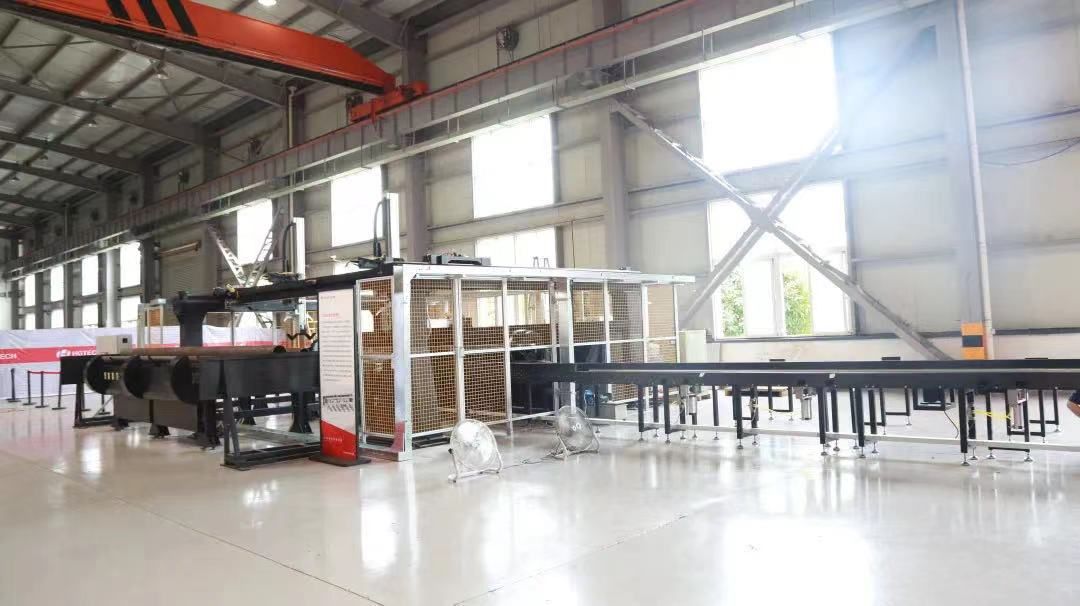 “武汉造”管材激光清洗装备出口南美