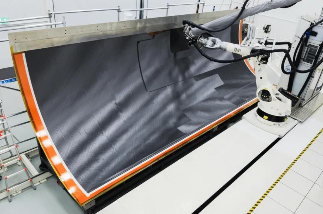 世界上最大的单一热塑性塑料件诞生！并开始应用于下一代复合材料飞机