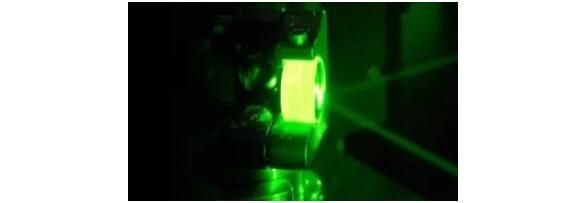 超快激光材料加工中，热透镜效应需要引起足够重视