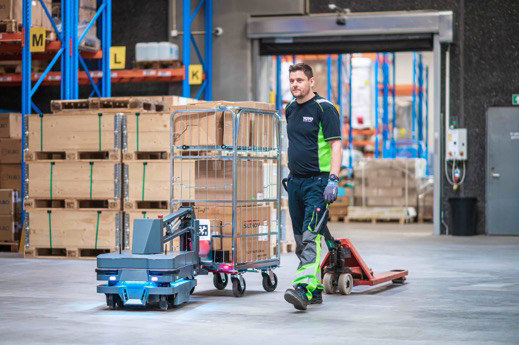 洞察后2020时代的中国协作移动机器人市场新机遇，MiR在深圳举行移动机器人体验日