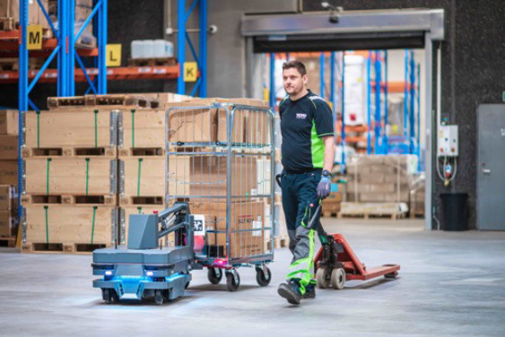 洞察“后2020时代”中国自主移动机器人市场新机遇