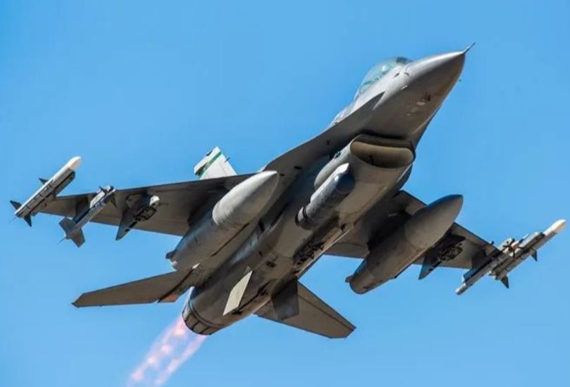 AFRL 选择柯林斯航空航天公司为 F-16 制造热塑性复合材料翅片