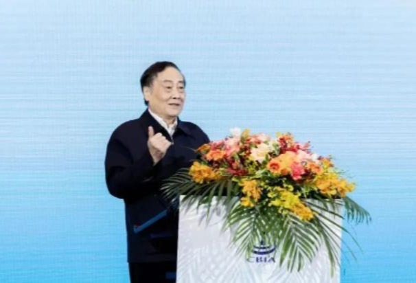宗庆后：饮料行业是永远的朝阳产业