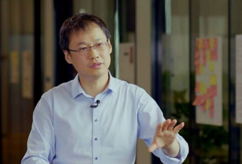 IBM魏永明：拥抱基础模型与生成式AI，迎接"AI+"新时代