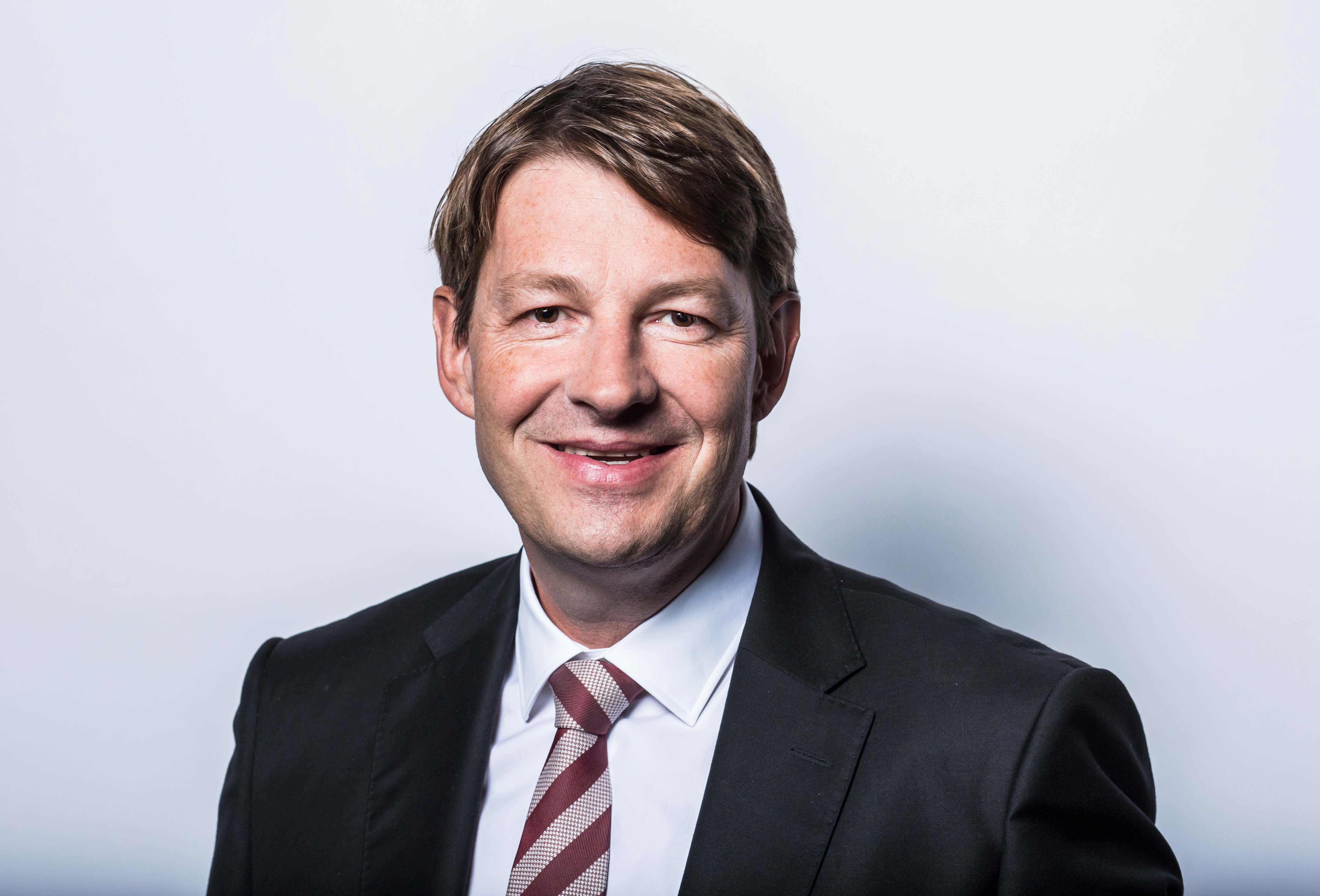 Bernard Schäferbarthold即将出任海拉首席执行官一职