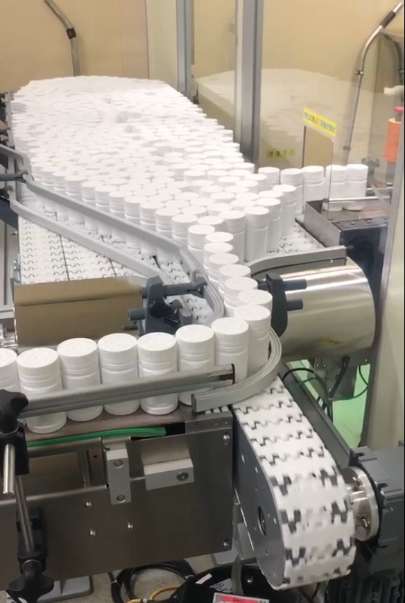 Conveyor System- Buffer table