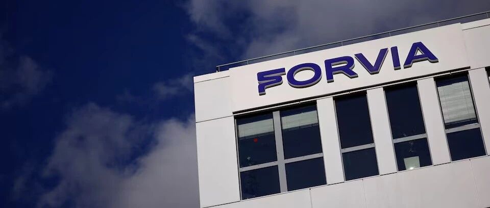 佛瑞亚“断腕”汽车内饰业务:全球前三,营业利润率仅为2%!