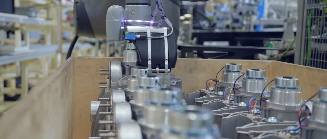 25kg高负载+AI视觉，达明机器人为荷兰马达生产线「减负增效」！